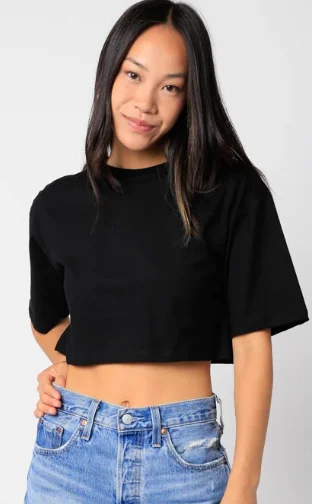 Black Cropped t shirt