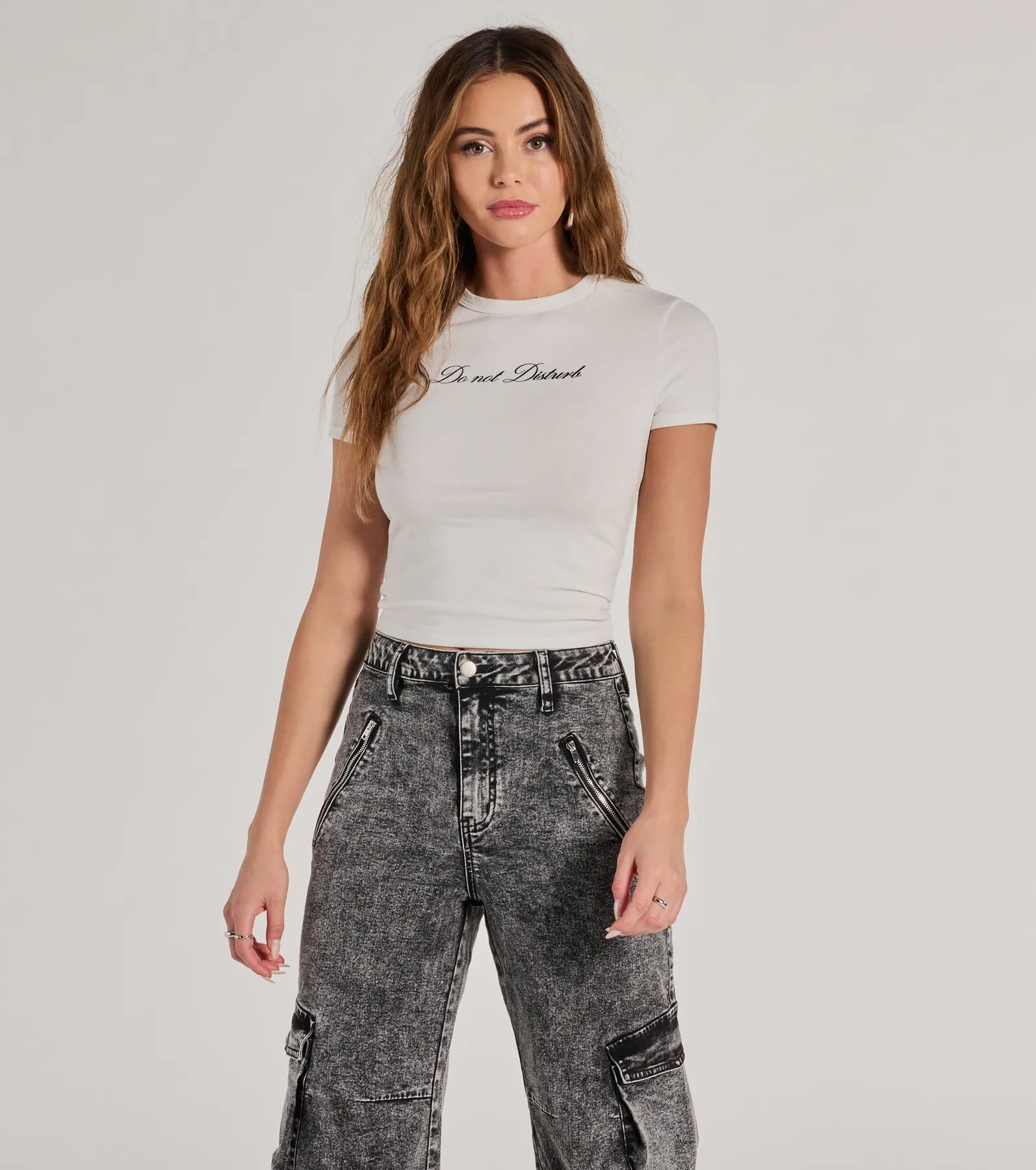 Do Not Disturb Cropped Graphic Tee